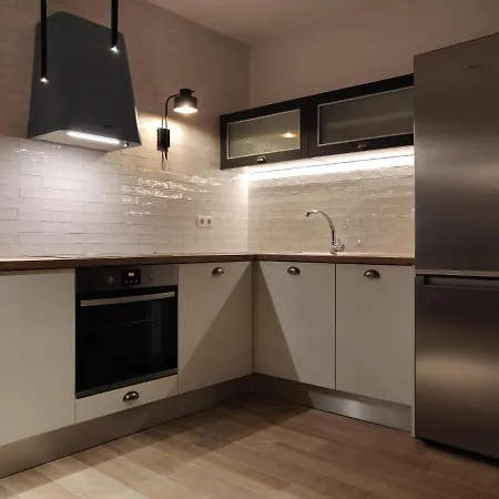 Apartment Sunny New Lovely 60 Meters From The Metro *