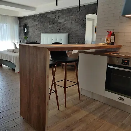 Sunny New Lovely 60 Meters From The Metro * Athens